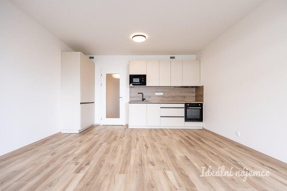 1+kk, Poděbradská, Praha 9 - Hloubětín