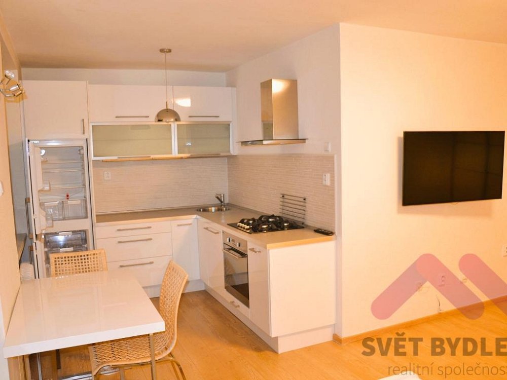 1+kk, Pod vrstevnicí, Praha 4 - Krč