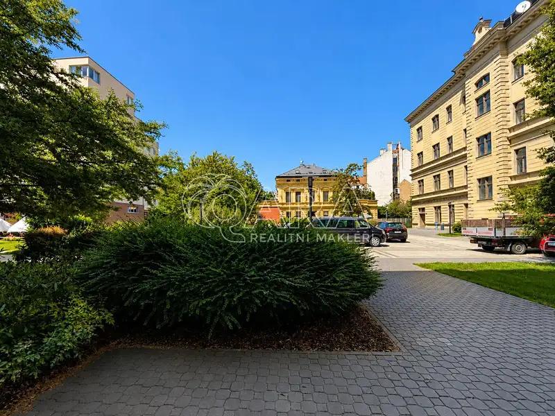 2+kk, U Zvonařky, Praha 2 - Vinohrady