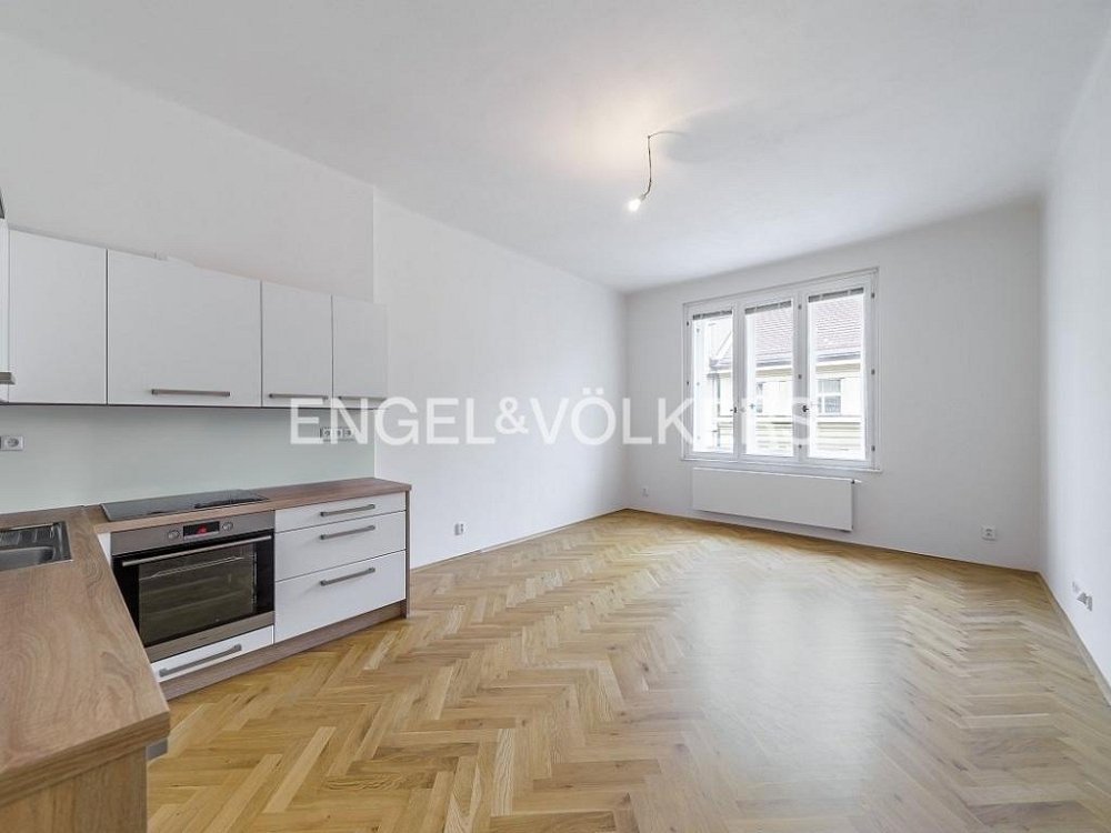 2+kk, Radhošťská, Praha 3 - Žižkov