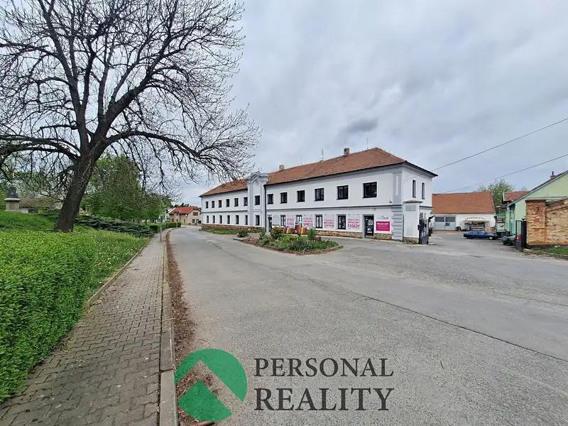 1+kk, Rostoklaty, Kolín, Středočeský kraj