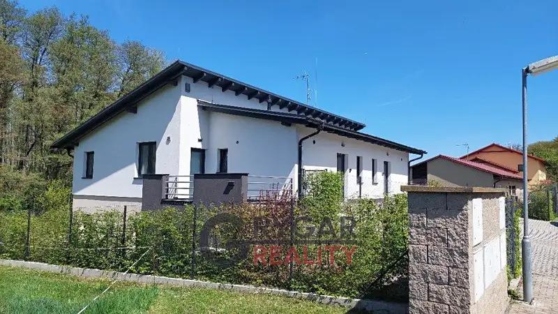 2+kk, Nad Běloky, Středokluky, Praha-západ, Středočeský kraj