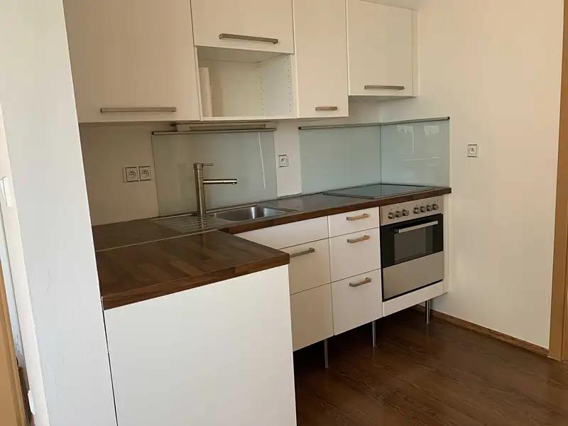 2+kk, Na hroudě, Praha 10 - Strašnice