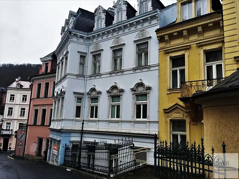 3+kk, Zámecký vrch, Karlovy Vary, Karlovarský kraj