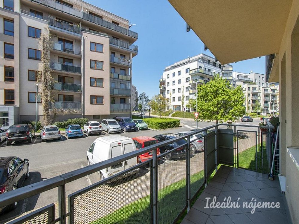 1+kk, Bratislavská, Praha 10 - Hostivař