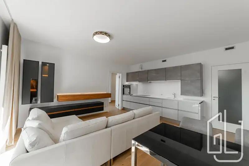 2+kk, Sokolova, Praha 8 - Karlín
