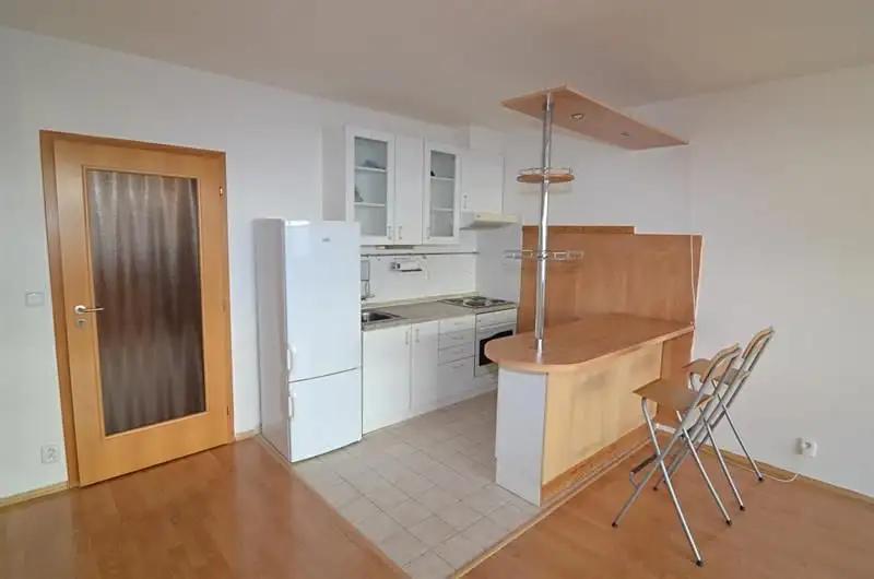 1+kk, Hradecká, Praha 3 - Vinohrady