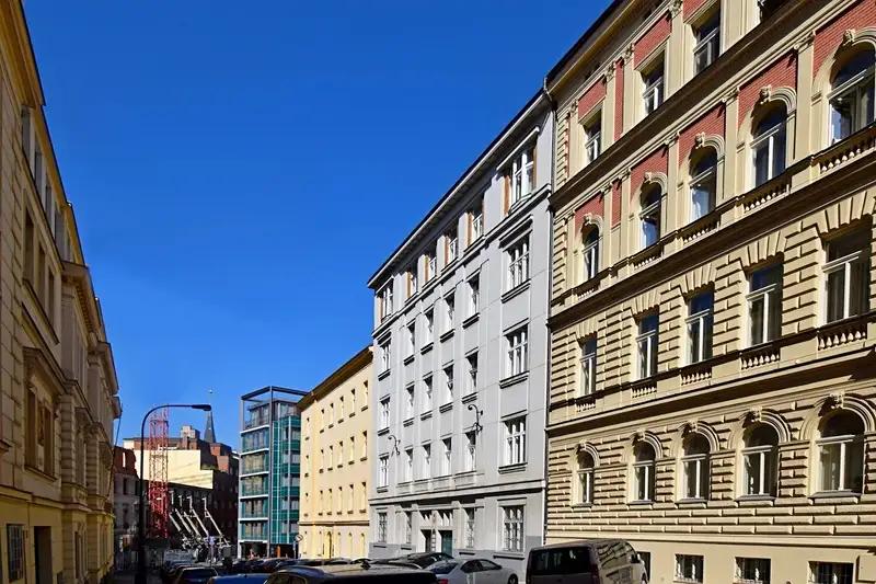 1+1, Hálkova, Praha 2 - Nové Město