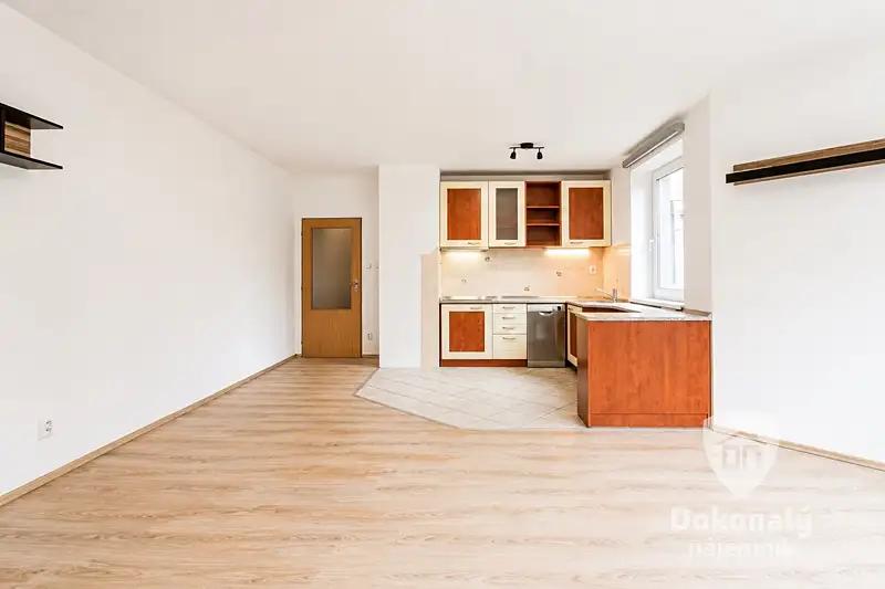 1+kk, Kmochova, Hostivice, Praha-západ, Středočeský kraj