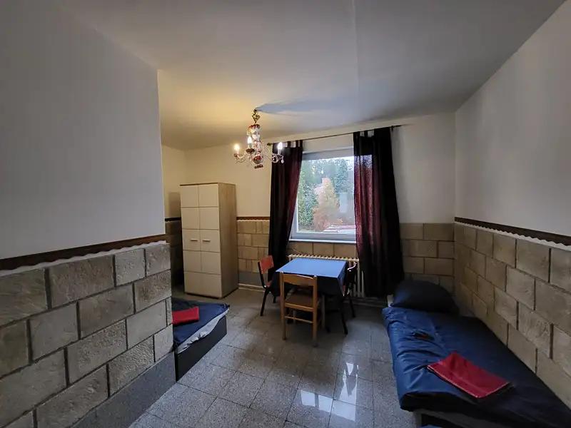 pokoj, Vrážská, Černošice, Praha-západ, Středočeský kraj