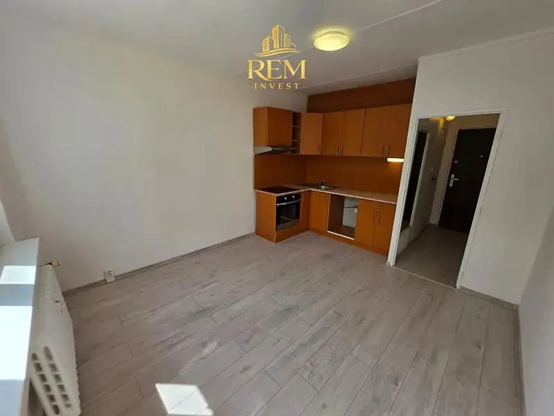1+kk, Jiráskovo náměstí, Postoloprty, Louny, Ústecký kraj