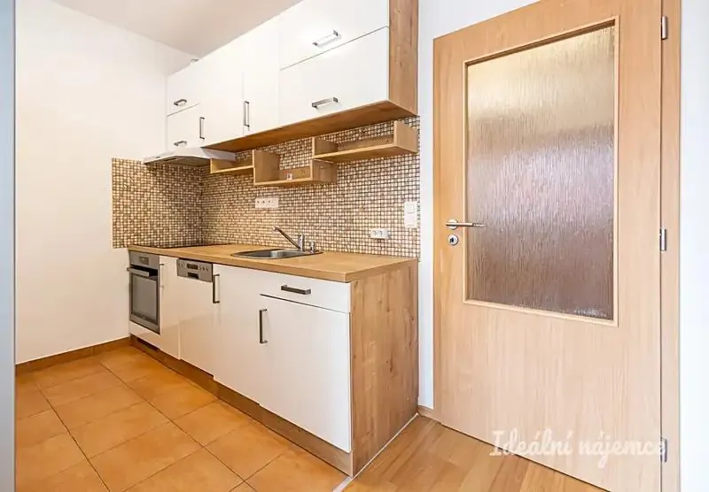 1+kk, Farkašova, Praha 9 - Kyje