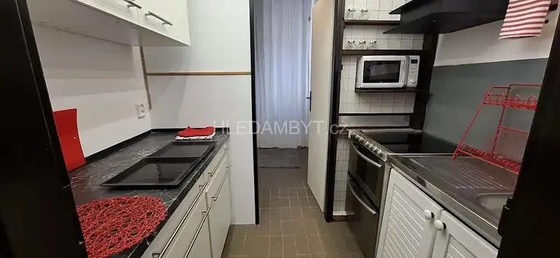 1+1, Veletržní, Praha 7 - Holešovice