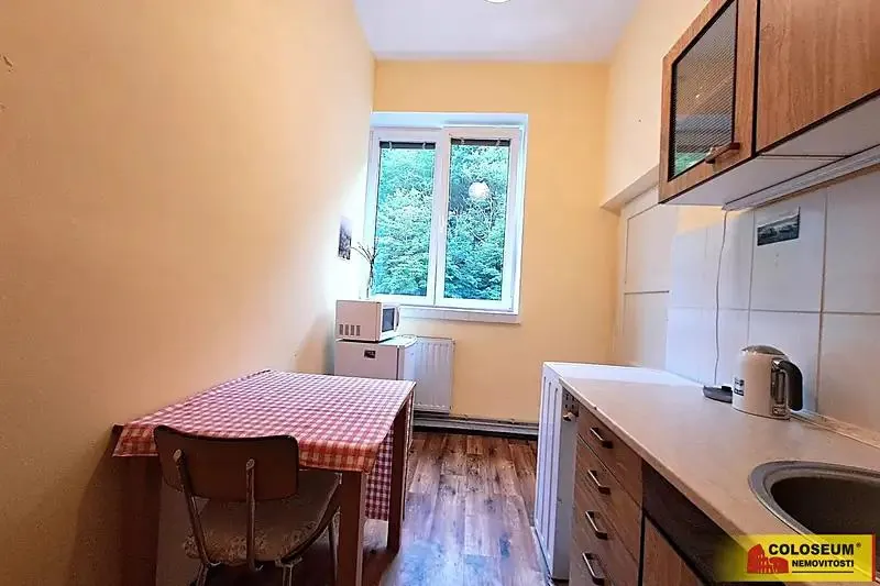 1+1, Adamov, Blansko, Jihomoravský kraj