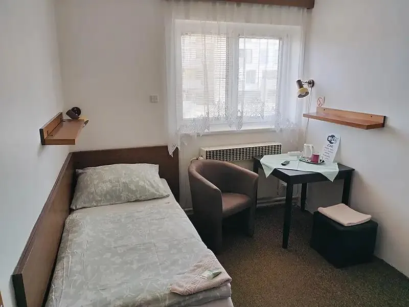 Pokoj, Ústecká, Praha 8 - Dolní Chabry