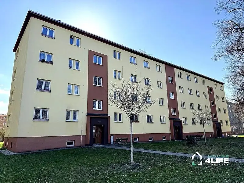 2+1, Benešovo nábřeží, Zlín, Zlínský kraj