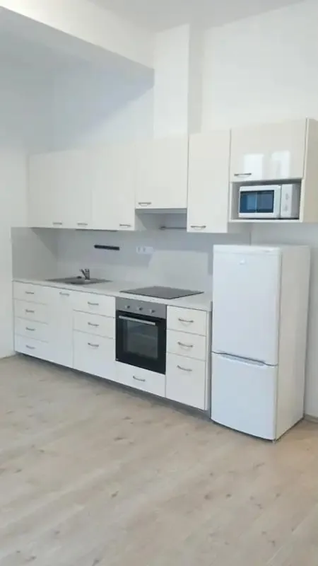 1+kk, Pobřežní, Praha 8 - Karlín