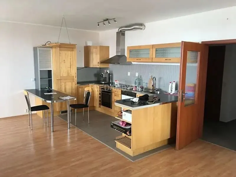 2+kk, Petržílkova, Praha 5 - Stodůlky