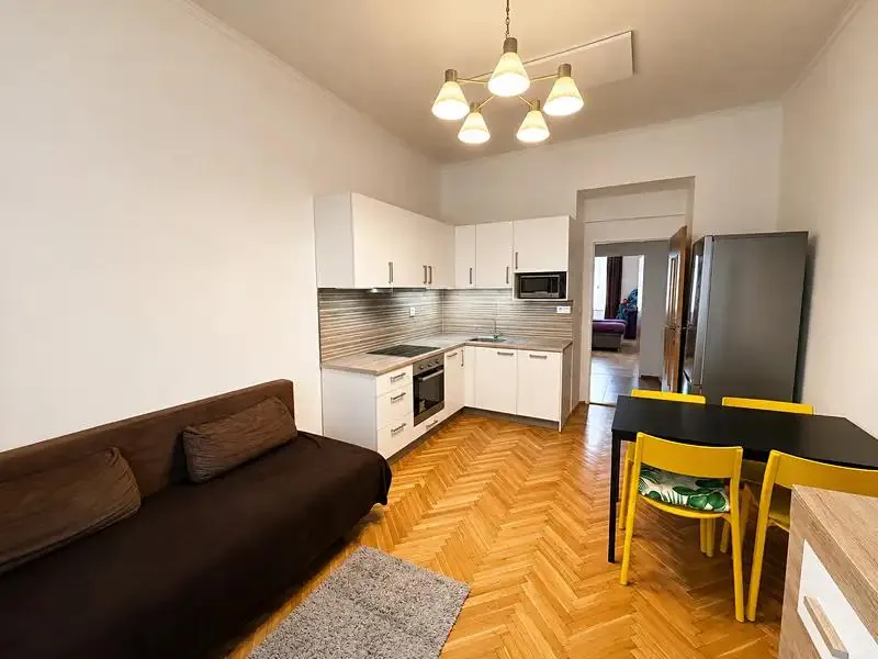 3+kk, Hartigova, Praha 3 - Žižkov