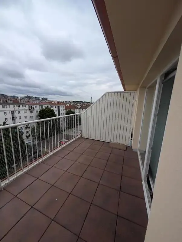 1+kk, Hartigova, Praha 3 - Žižkov