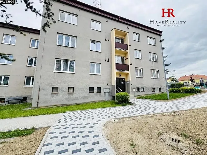 2+1, Husova, Votice, Benešov, Středočeský kraj