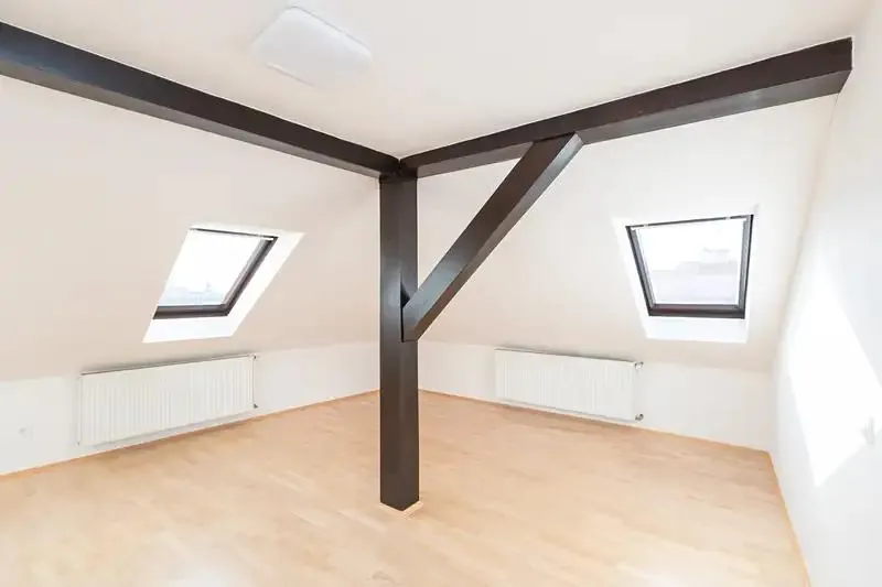 2+kk, Pod hliništěm, Praha 8 - Kobylisy
