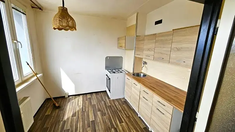 1+1, Javorová, Most, Ústecký kraj