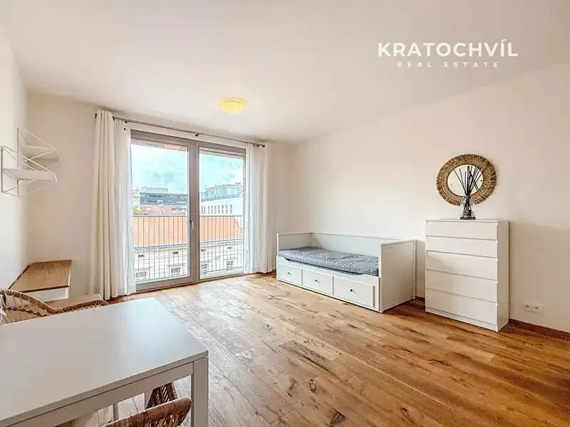 1+kk, Křižíkova, Praha 8 - Karlín