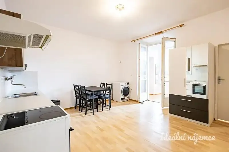2+kk, Na Rokytce, Praha 8 - Libeň