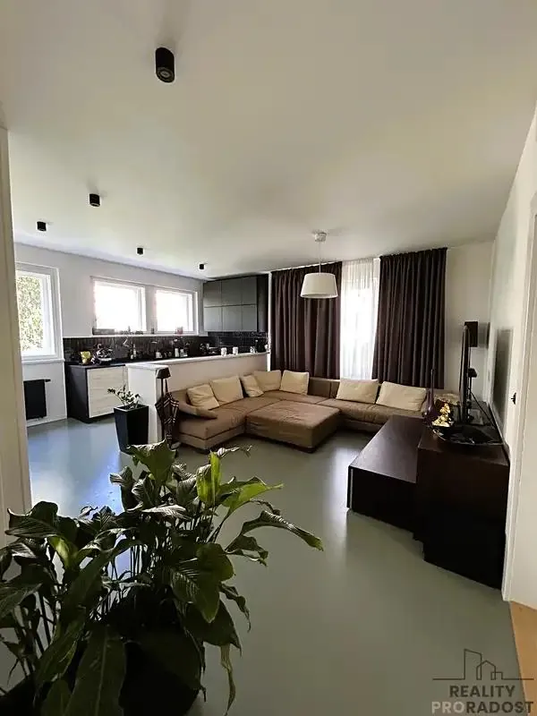 2+kk, Střešovická, Praha 6 - Střešovice