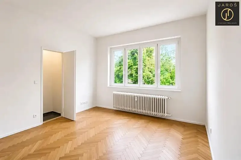 1+kk, Vrchlického, Praha 5 - Košíře