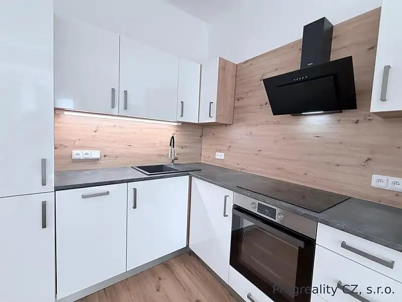 3+kk, Tyršovo nám., Roztoky, Praha-západ, Středočeský kraj
