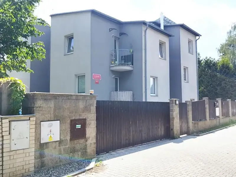 2+kk, K Potoku, Hovorčovice, Praha-východ, Středočeský kraj