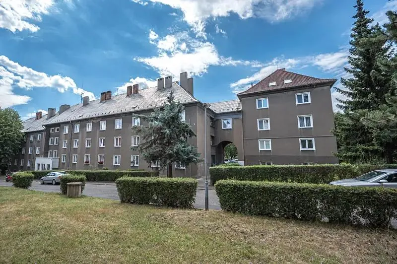 1+1, Podkrušnohorská, Litvínov, Most, Ústecký kraj