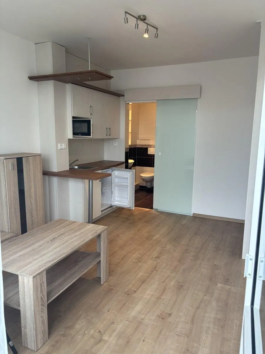 1+kk, Brožíkova, Hradec Králové, Královéhradecký kraj