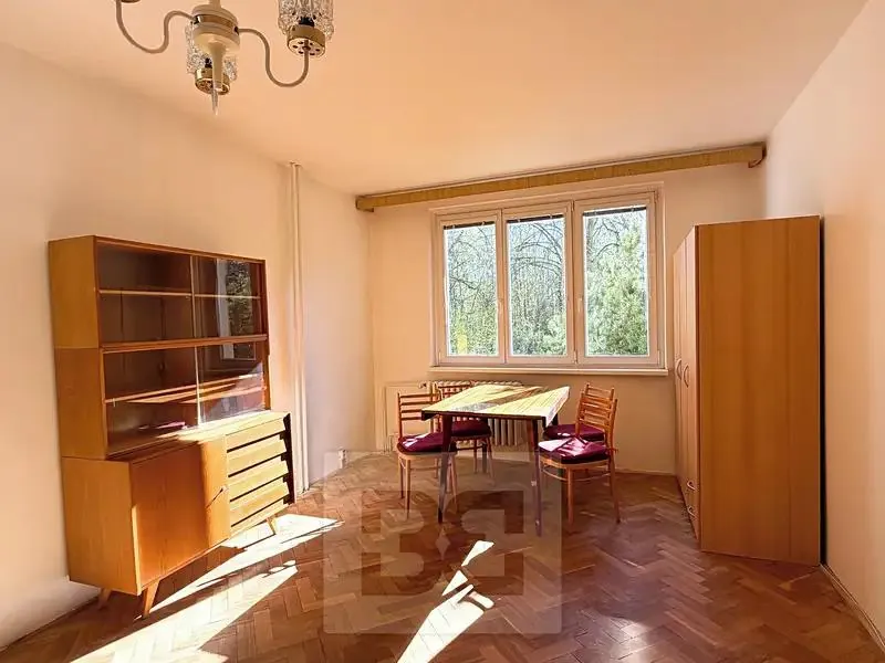 3+1, Plešivecká, Karlovy Vary, Karlovarský kraj