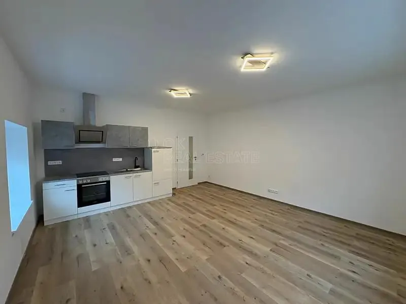 1+kk, Doloplazy, Prostějov, Olomoucký kraj