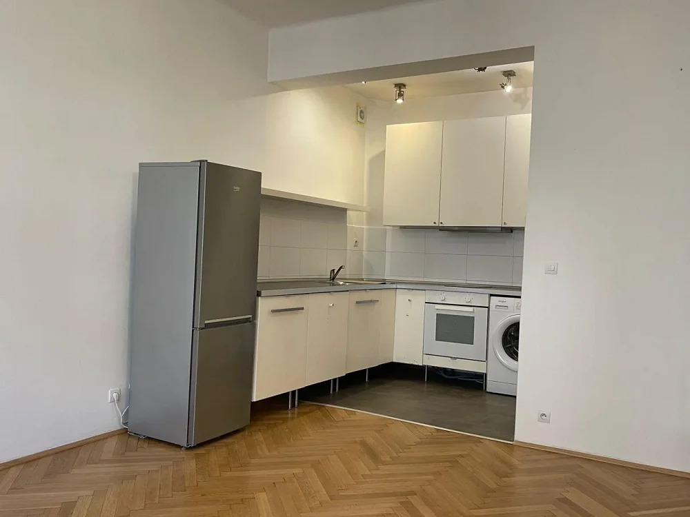 2+kk, Žerotínova, Praha 3 - Žižkov