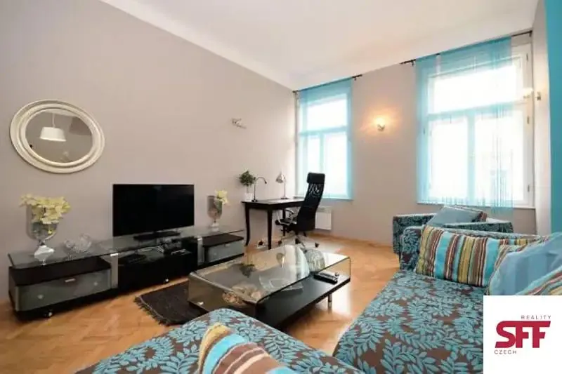 2+kk, Na bojišti, Praha 2 - Nové Město