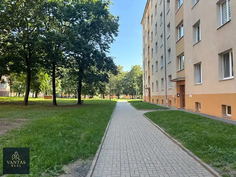 2+1, Maxe Švabinského, Most, Ústecký kraj