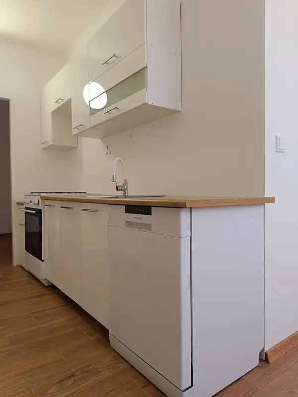 3+1, Spojovací, Jablonec nad Nisou, Liberecký kraj