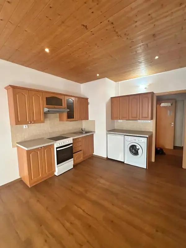 1+kk, Brožíkova, Hradec Králové, Královéhradecký kraj