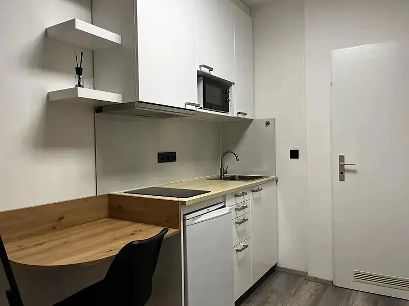 1+kk, Děčínská, Praha 8 - Střížkov