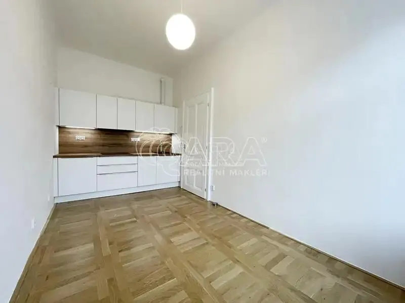 2+kk, Oldřichova, Praha 2 - Nusle