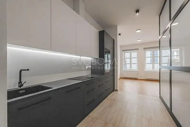 1+kk, Velké náměstí, Hradec Králové, Královéhradecký kraj