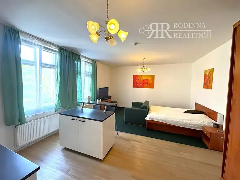 1+kk, Masarykovo náměstí, Brandýs nad Labem-Stará Boleslav, Praha-východ, Středočeský kraj