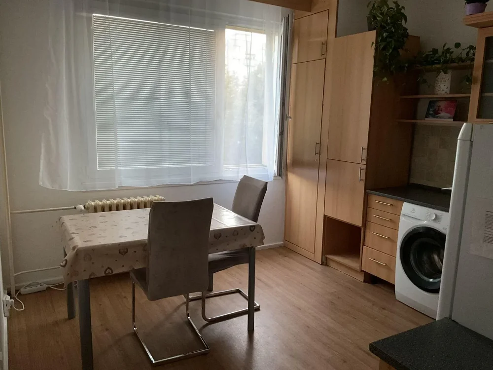1+1, Palackého třída, Chrudim, Pardubický kraj