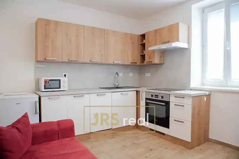 2+kk, Ježov, Hodonín, Jihomoravský kraj