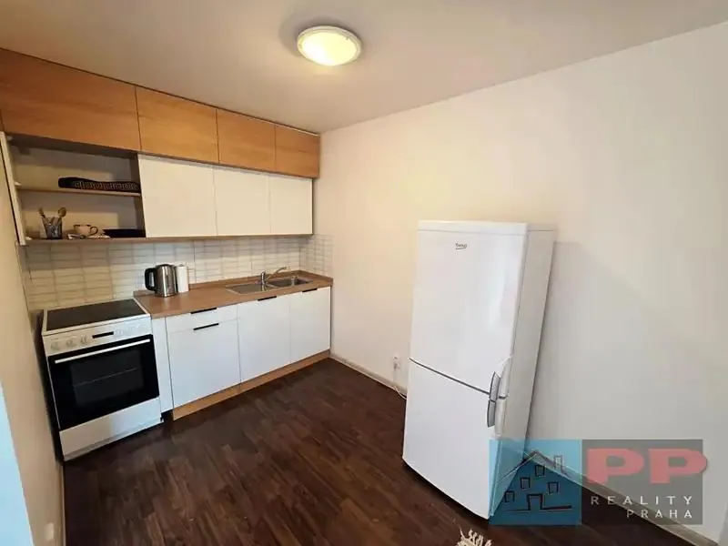 1+kk, Měšice, Praha-východ, Středočeský kraj