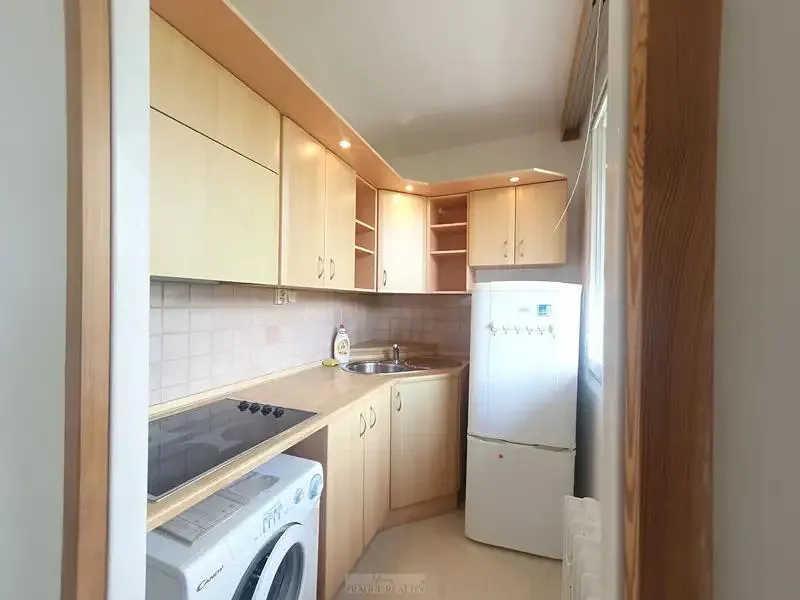 1+kk, Českolipská, Praha 9 - Střížkov